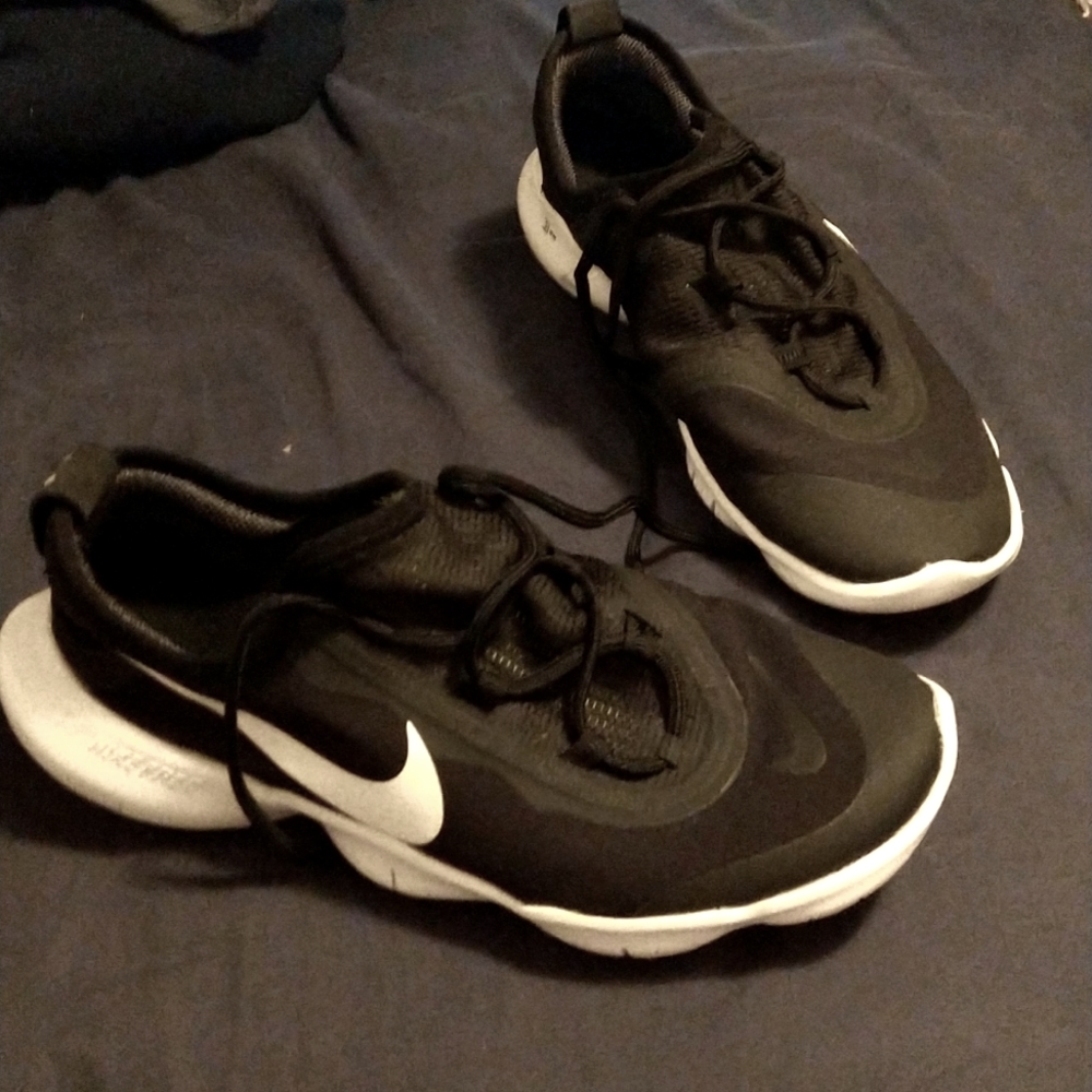 Nike Free Runs